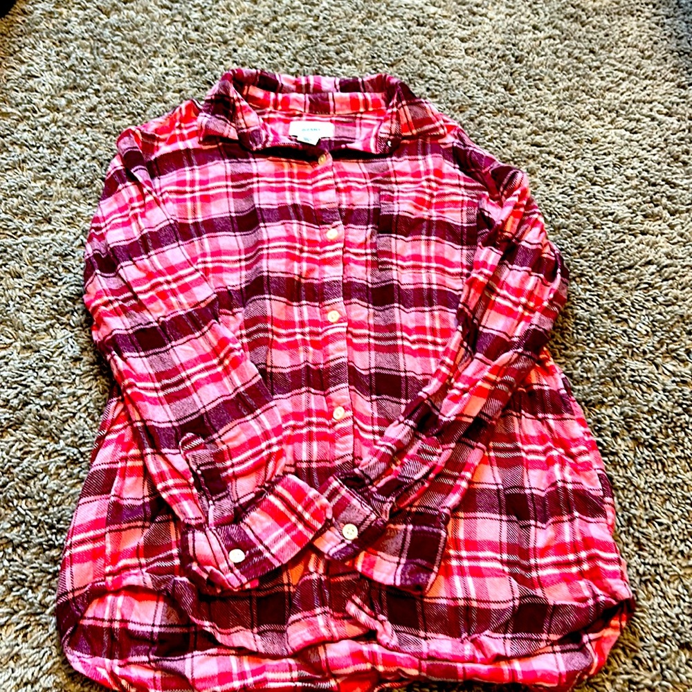Girls plaid flannel.